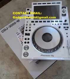 Pioneer CDJ-3000 Multi- Player / Pioneer DJM-A9 DJ Mixer / Pioneer DJ DJM-V10-LF