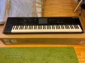 KORG KRONOS 2 61-Keys Music Workstation Keyboard