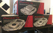 New 2x Pioneer CDJ-2000NXS2-W & 1x DJM-900NXS2-W White edition packed up