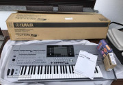 tyros-5-keyboard-jpg-1