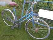 dámsky bicykel Eska, modrá, kolesá 26, nálezový stav