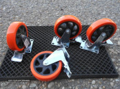 AAAMOJE ORANGE KOLIESKA.4