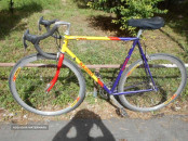 starší cestný bicykel Basso .. .
